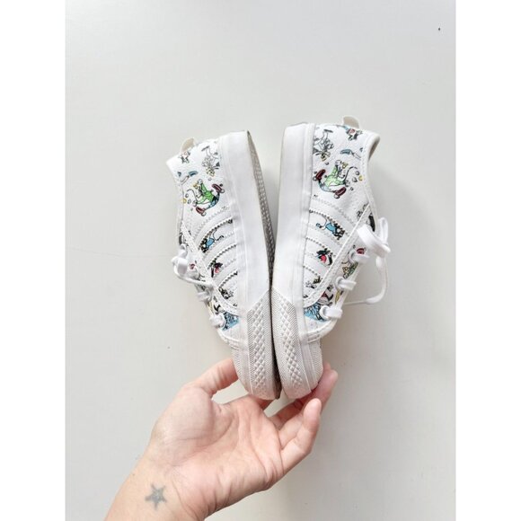 Kids' ADIDAS x DISNEY Nizza Goofy White Canvas Low Top Sneakers, Size 13 - Picture 10 of 16